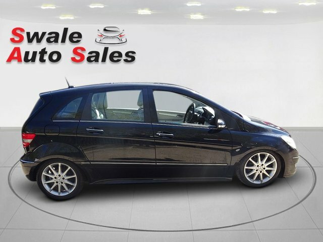Mercedes-Benz B Class 1.5 B150 Se Mpv Black #2