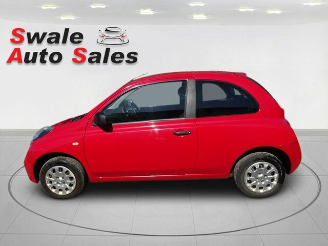 Nissan Micra 1.2 16V Visia Hatchback Red