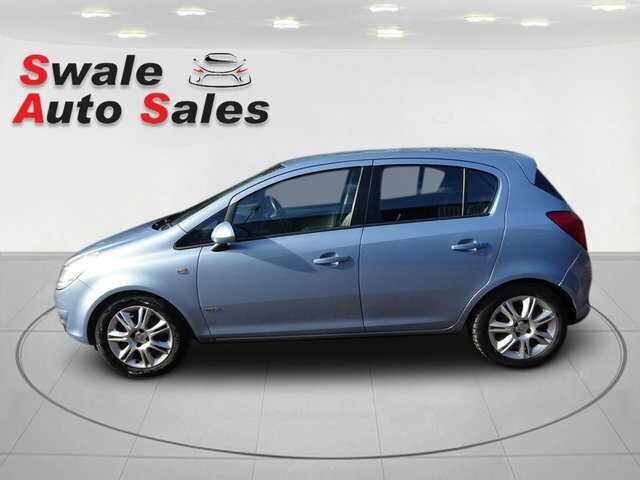 Vauxhall Corsa 1.2I 16V Design Hatchback Blue