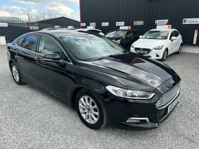 Ford Mondeo 2.0 Tdci Titanium Hatchback MD67CEO Black #2