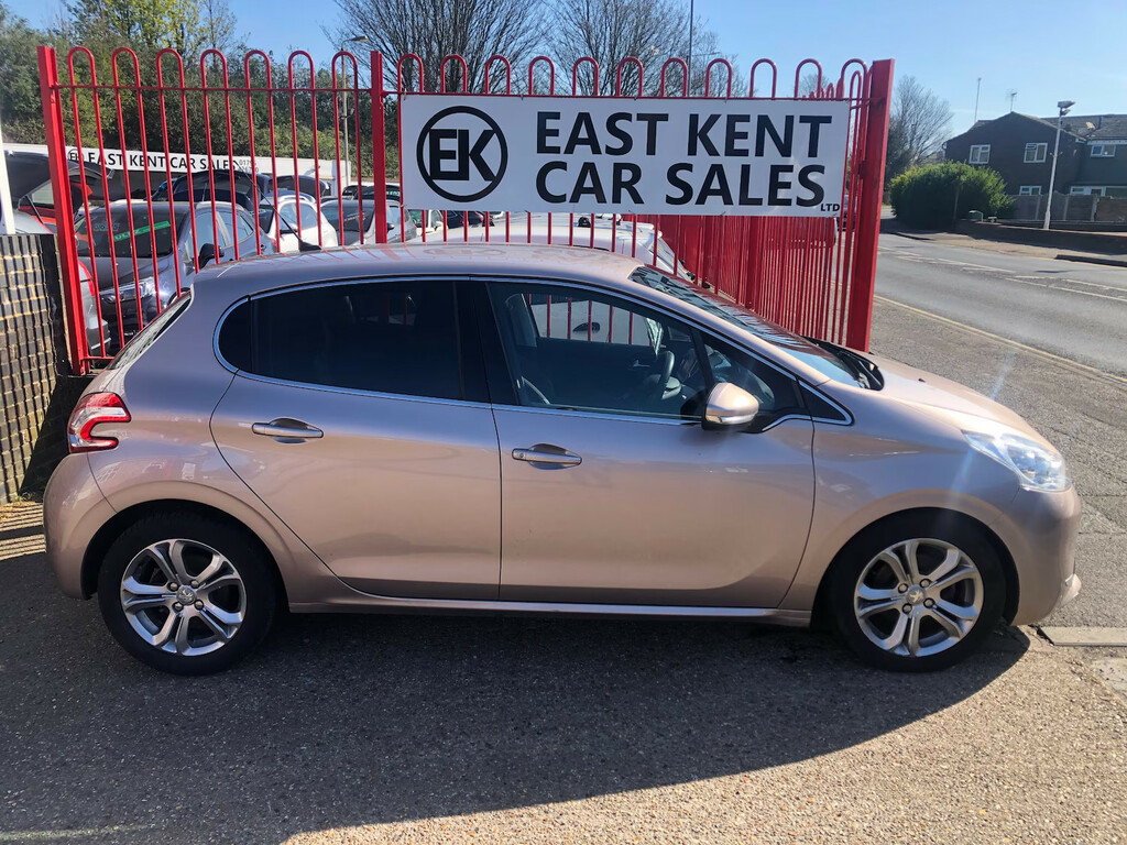 Peugeot 208 1.6 E-hdi Allure Hatchback Euro CN15TZH  #5