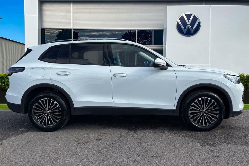 Volkswagen Tiguan 2.0 Tdi Match Dsg White #3