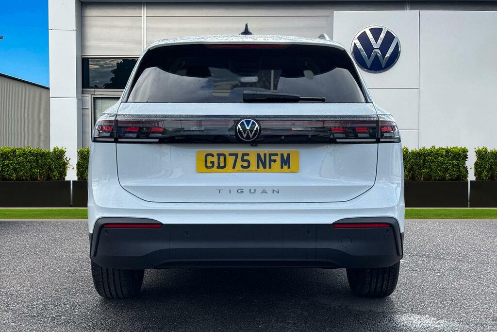 Volkswagen Tiguan 2.0 Tdi Match Dsg White #4