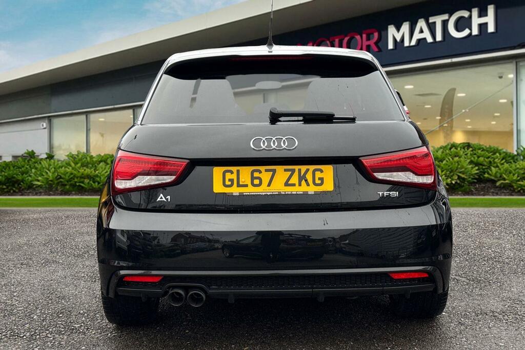 Audi A1 1.4 Tfsi Cod Black Edition Sportback Ma GL67ZKG Black #4