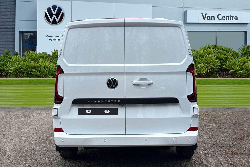 Volkswagen Transporter 2.0 Tdi 150 Commerce Pro Van PE26ZDT White #4