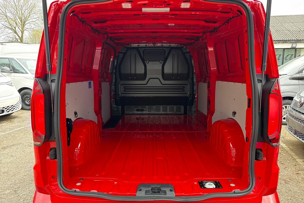 Volkswagen Transporter 2.0 Tdi 150 Commerce Pro Van 4Motion PK26UEB Red #6