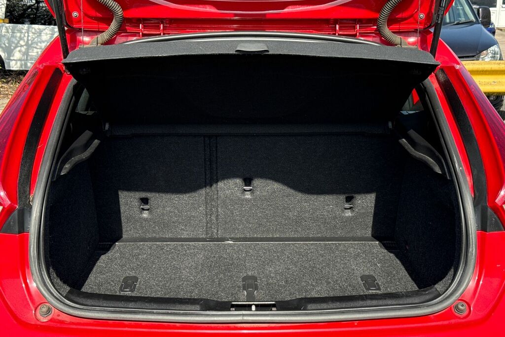Volvo V40 2.0 D2 Momentum Edition Euro 6 Ss Red #6