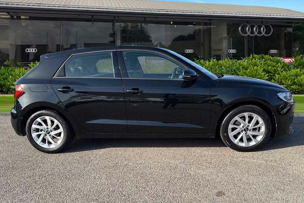 Audi A1 Sport 30 Tfsi 110 Ps 6-Speed DA24FJU Black #3