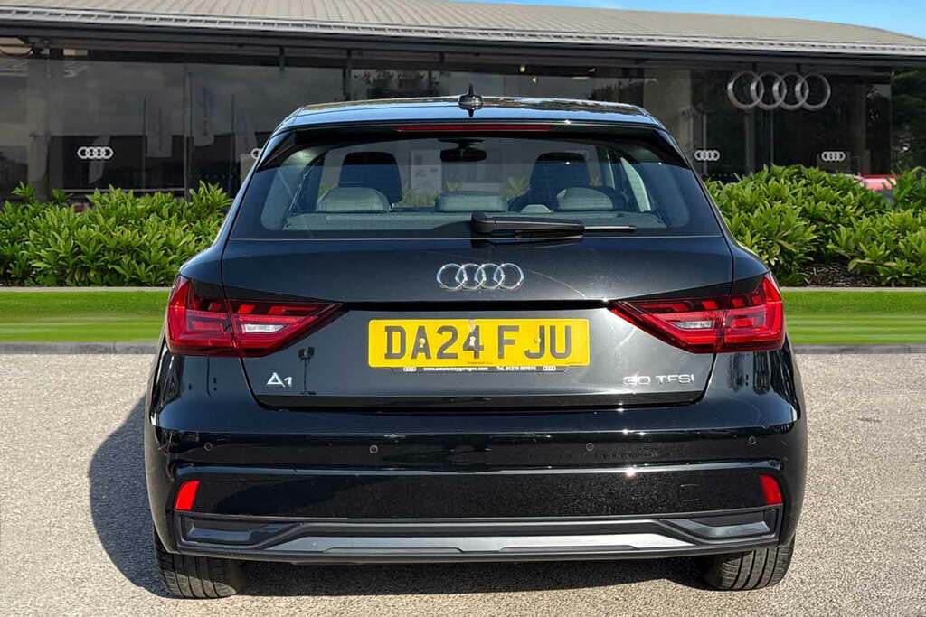 Audi A1 Sport 30 Tfsi 110 Ps 6-Speed DA24FJU Black #4
