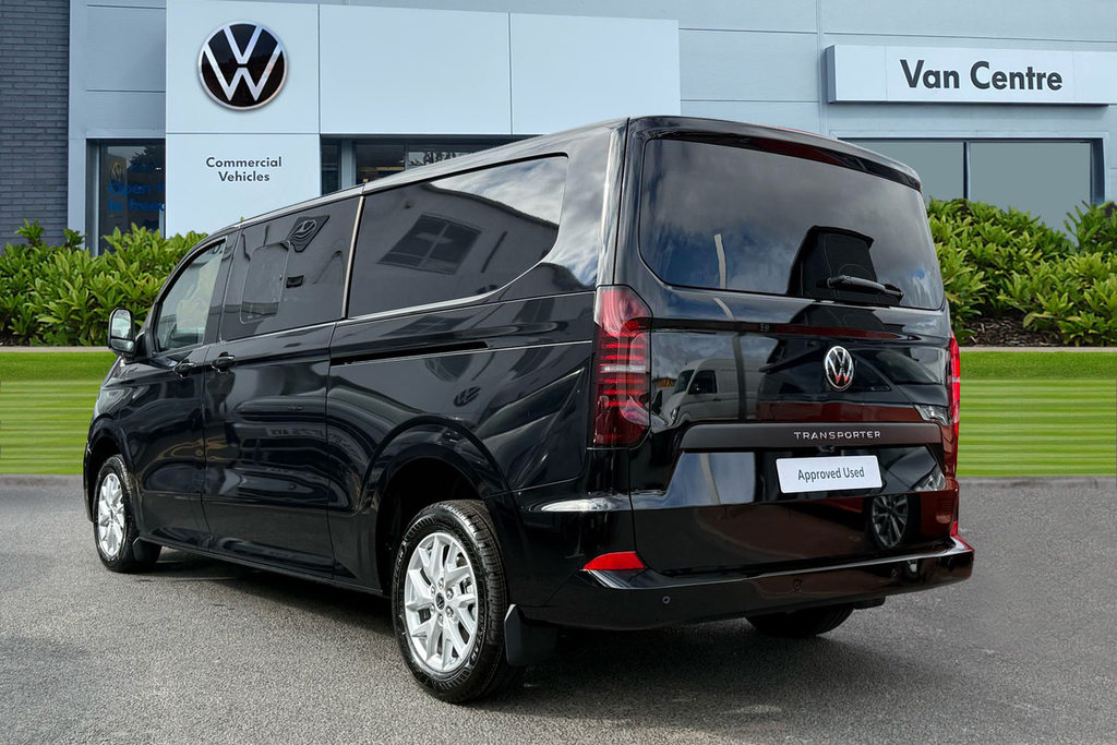 Volkswagen Transporter 2.0 Tdi 150Ps Commerce Pro Kombi Van BV26OOA Black #2