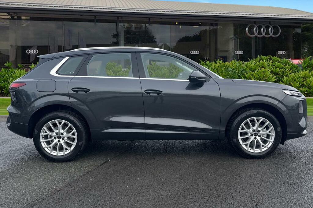 Audi Q3 Suv Sport Tfsi 150 Ps S Tronic PJ75JAU Grey #3