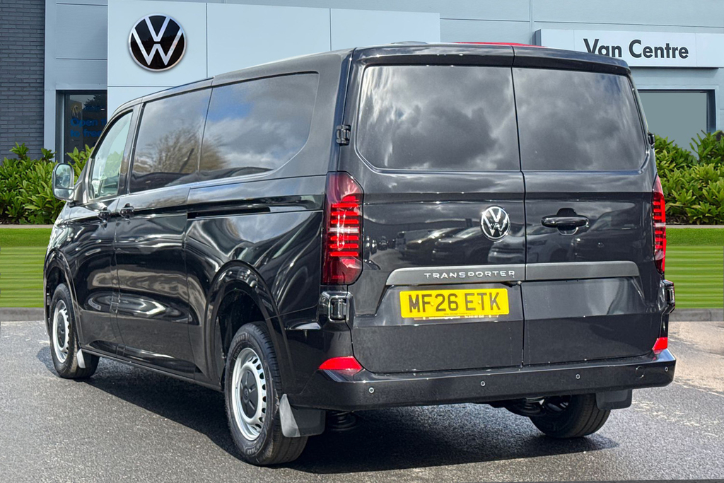 Volkswagen Transporter 2.0 Tdi 150 Commerce Plus Van MF26ETK Black #2