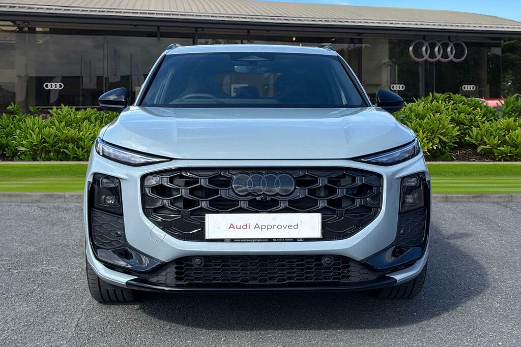 Audi Q3 Suv Edition 1 Tdi 150 Ps S Tronic Grey #5