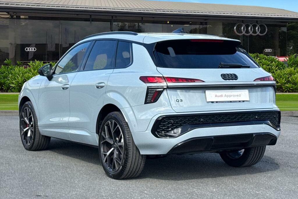 Audi Q3 Suv Edition 1 Tdi 150 Ps S Tronic Grey #2