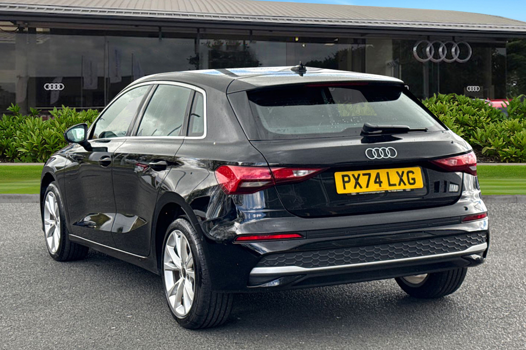 Audi A3 Sport 30 Tfsi 116 Ps 6-Speed Black #2