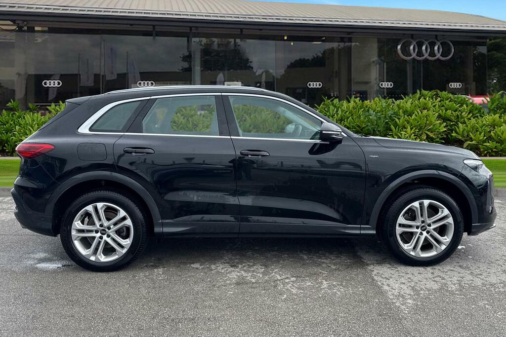 Audi Q5 Suv Sport E-hybrid Quattro 299 Ps S Tronic PJ75AAX Black #3