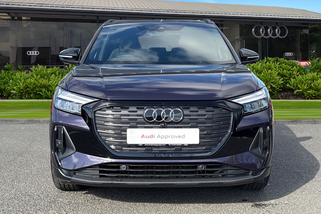 Audi Q4 E Tron Q4 Black Edition 40 E-tron 150,00 Kw PX75UOK Purple #5