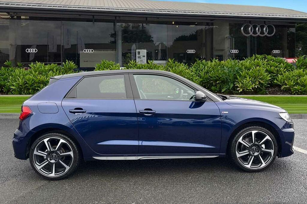 Audi A1 Black Edition 30 Tfsi 116 Ps 6-Speed PX75WYU Blue #4
