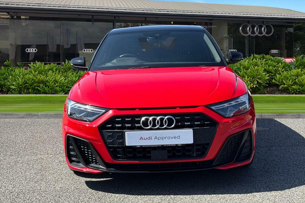 Audi A1 Black Edition 30 Tfsi 110 Ps 6-Speed DG22ZRY Red #5