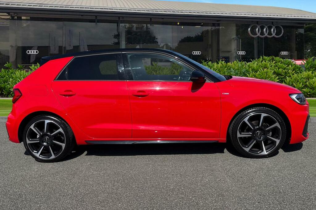 Audi A1 Black Edition 30 Tfsi 110 Ps 6-Speed DG22ZRY Red #3