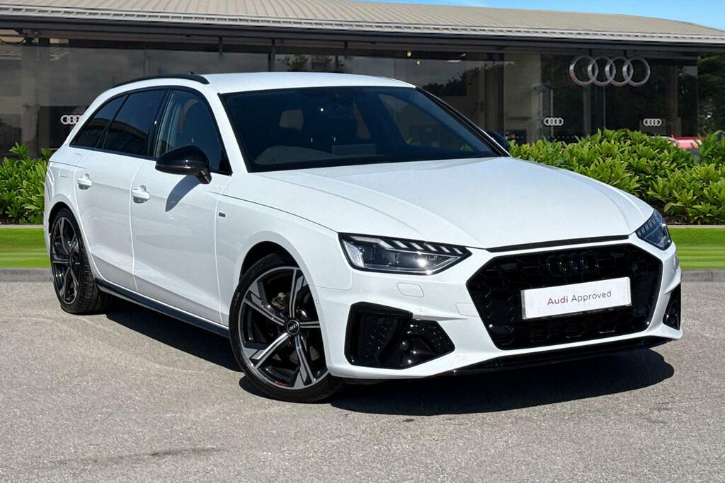 Audi A4 Avant Avant Black Edition 35 Tfsi 150 Ps S Tronic White
