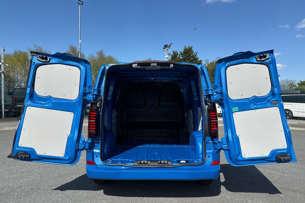 Volkswagen Transporter 2.0 Tdi 150 Commerce Plus Van DA26FSX Blue #6