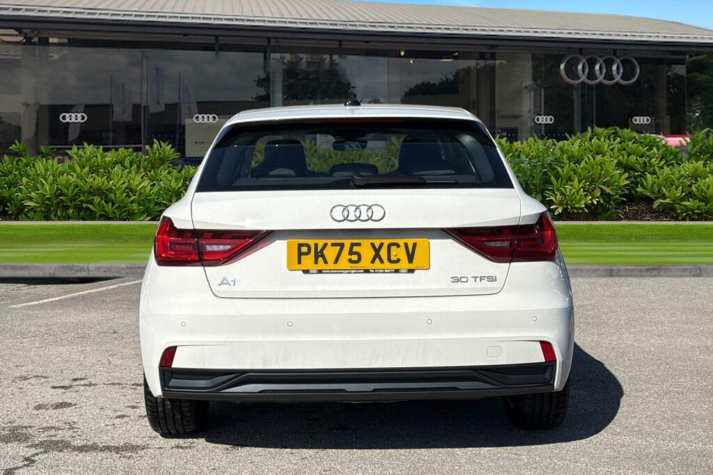 Audi A1 Sport 30 Tfsi 116 Ps S Tronic PK75XCV White #4