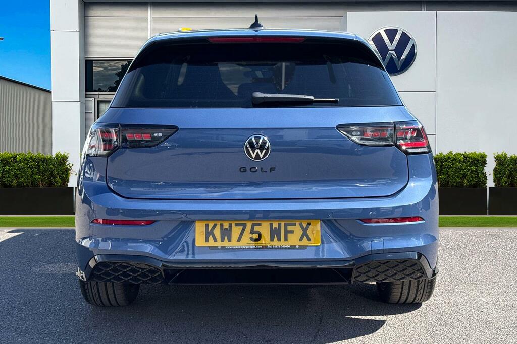 Volkswagen Golf 2.0 Tdi 150 Black Edition Dsg Blue #4