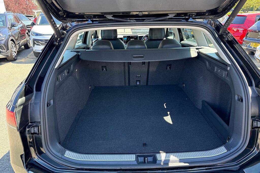 Volkswagen Passat 1.5 Tsi Ehybrid 204Ps Life Dsg 18 York Dar DF25NBL Black #6