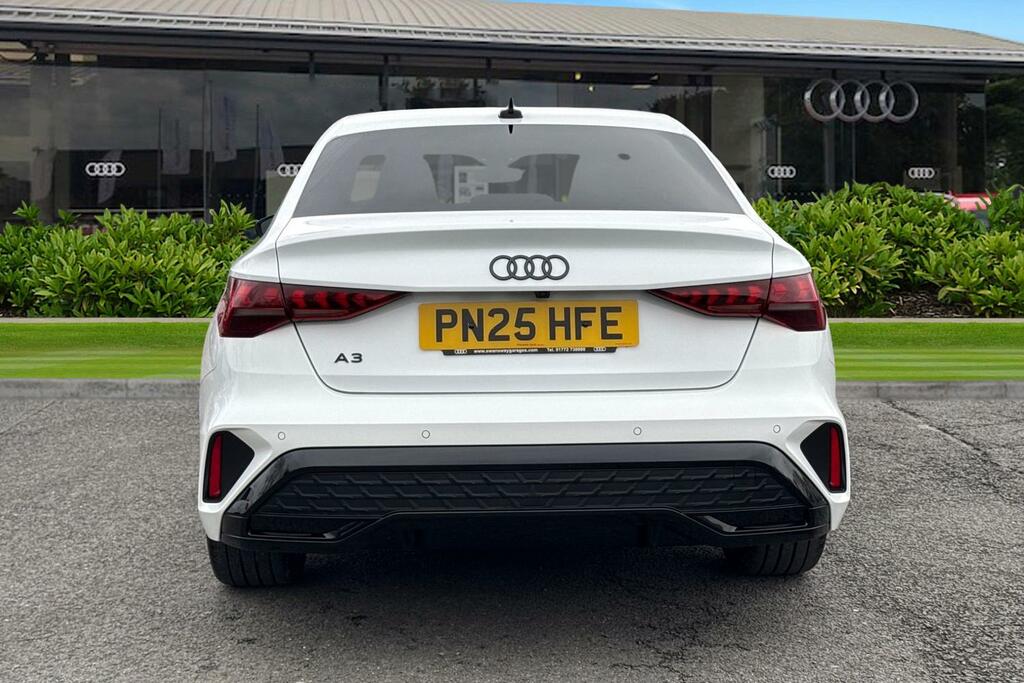 Audi A3 Black Edition 35 Tfsi 150 Ps S Tronic PN25HFE White #4