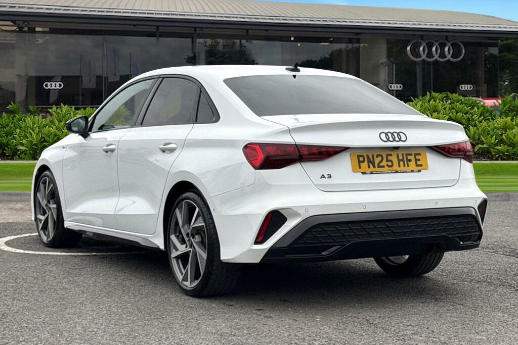 Audi A3 Black Edition 35 Tfsi 150 Ps S Tronic PN25HFE White #2