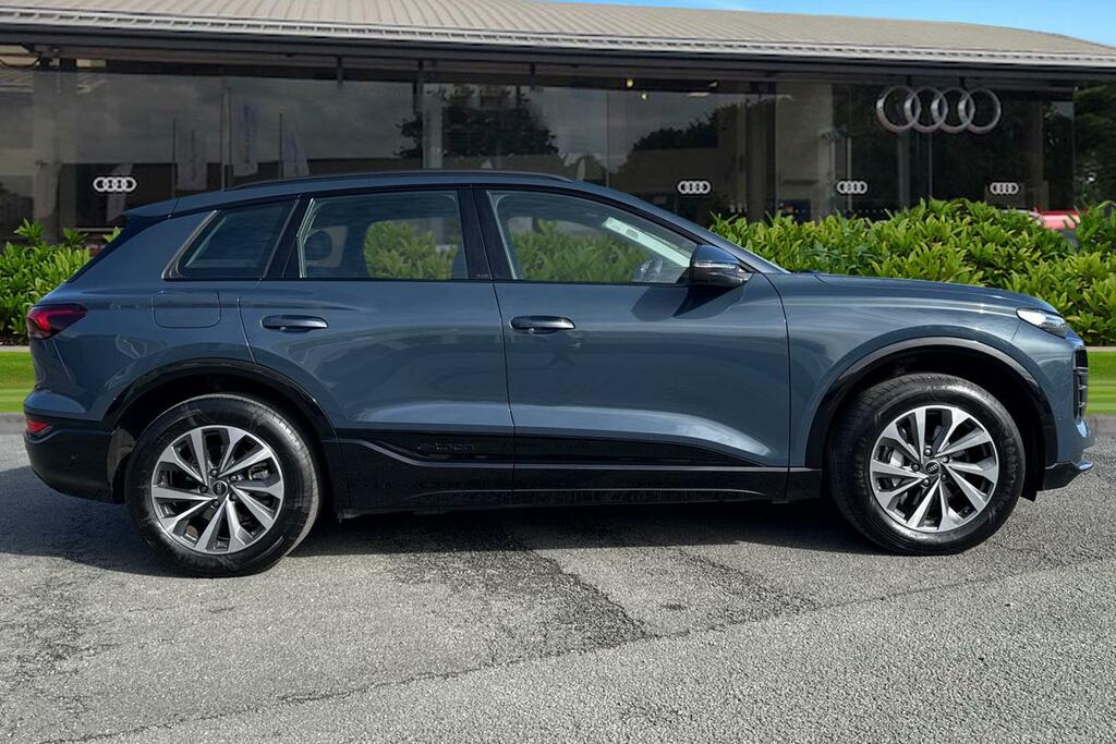 Audi Q6 E-Tron Q6 Suv Sport E-tron Performance 225,00 Kw YK75JVD Blue #3