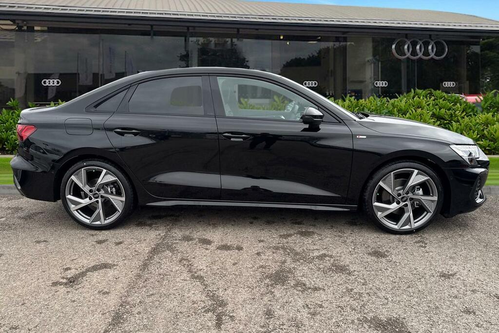Audi A3 Black Edition Tfsi 150 Ps S Tronic DE75UKZ Black #5
