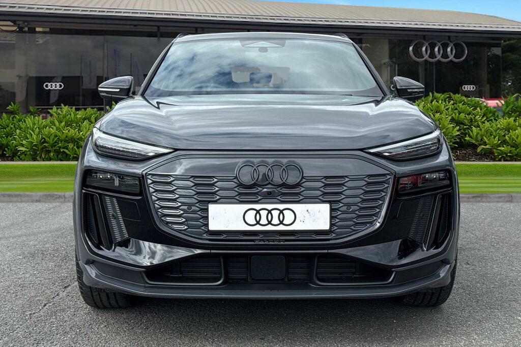 Audi SQ6 E-Tron Sq6 Suv Edition 1 E-tron 360,00 Kw PK75OYN Grey #5