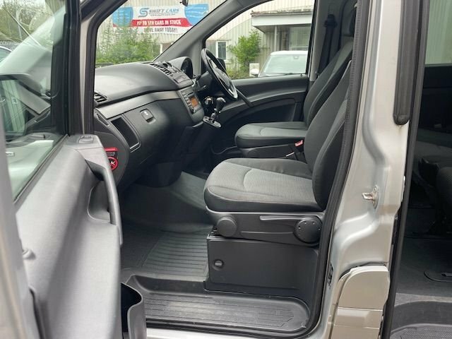 Mercedes-Benz Vito Minibus WN62OGT Silver #6