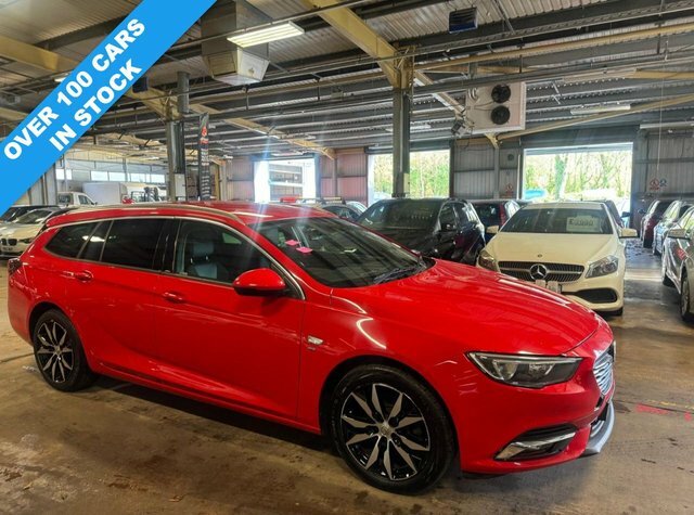 Vauxhall Insignia Estate Red