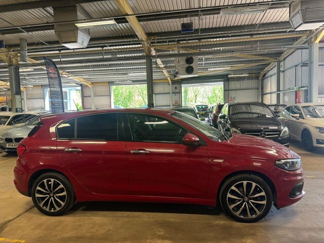Fiat Tipo Hatchback WO17EKW Red #6