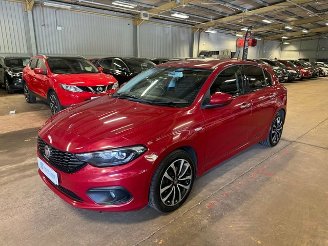 Fiat Tipo Hatchback WO17EKW Red #2