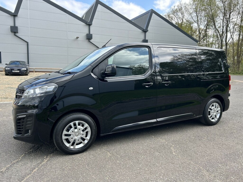 Vauxhall Vivaro 1.5 Turbo D 2700 Sportive YE72ZFJ Black #6
