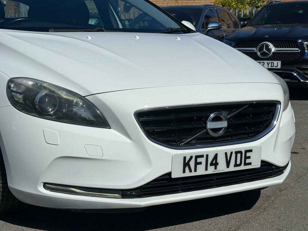Volvo V40 1.6 T4 R-design Lux Nav Hatchback Power KF14VDE White #3
