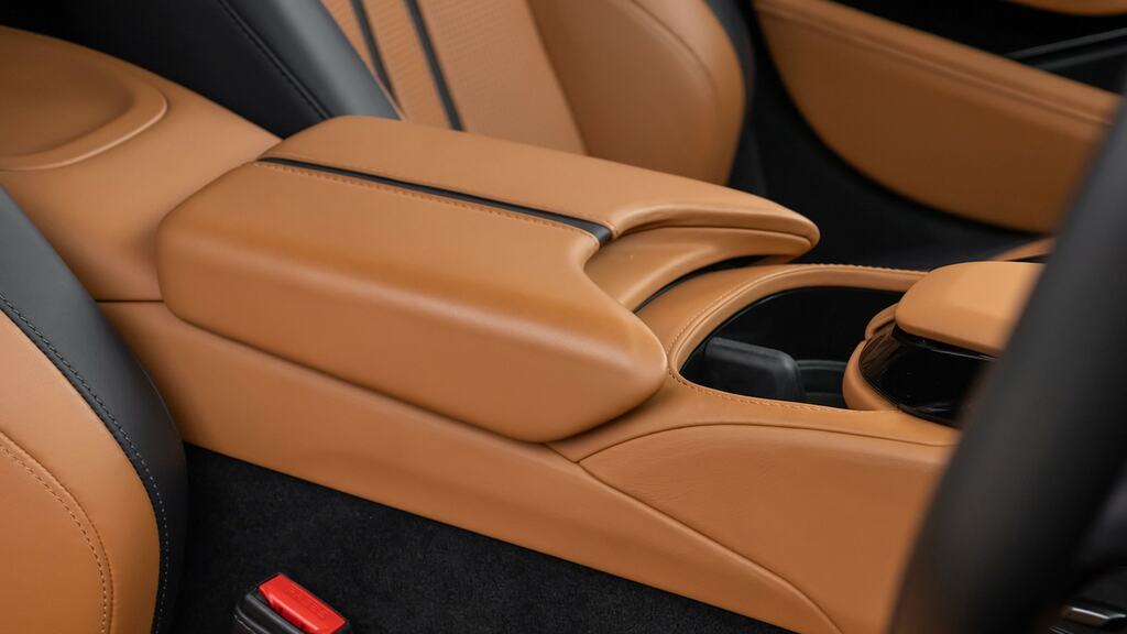 Aston Martin V8 V8 2dr Auto Grey #40