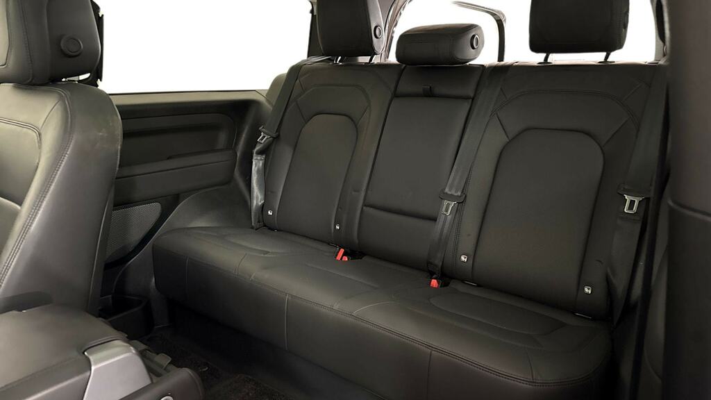Land Rover Defender 90 3.0 D250 Hse 90 KY72FBG Black #4
