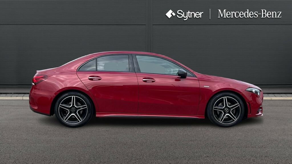 Mercedes-Benz A Class A200 Amg Line Premium Plus EK22MXM Red #4
