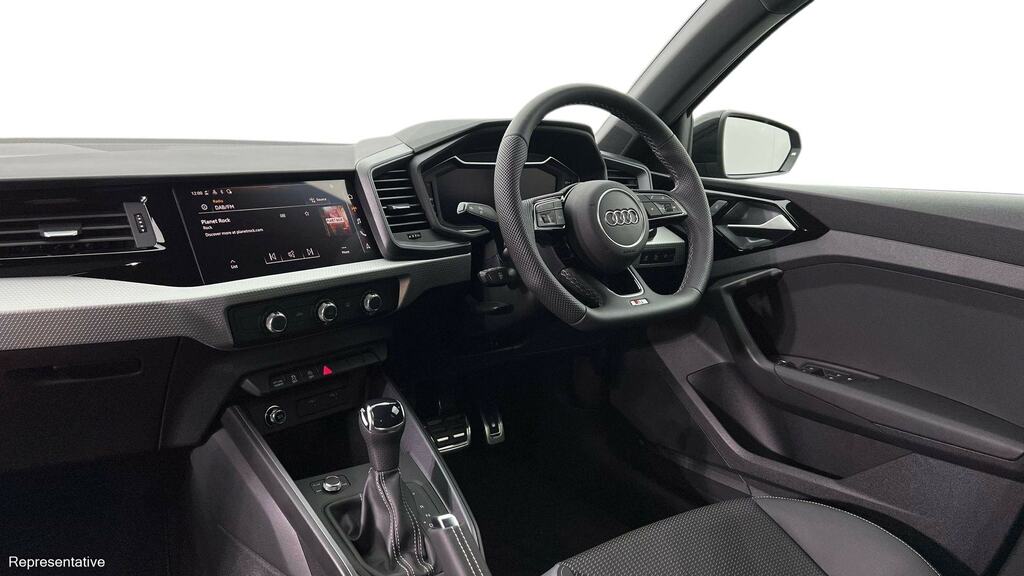 Audi A1 30 Tfsi Black Edition S Tronic Blue #2