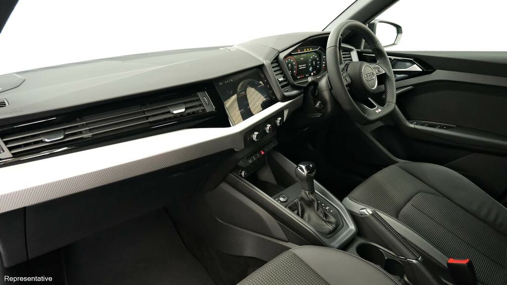 Audi A1 25 Tfsi Black Edition S Tronic YH26FZE Blue #2