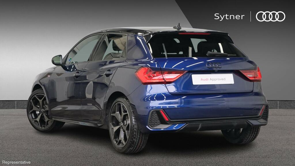Audi A1 25 Tfsi Black Edition S Tronic YH26FZE Blue #3