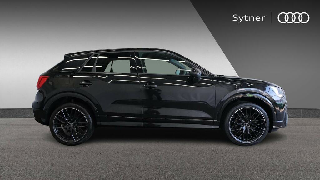 Audi Q2 35 Tfsi Black Edition Cs Black #4
