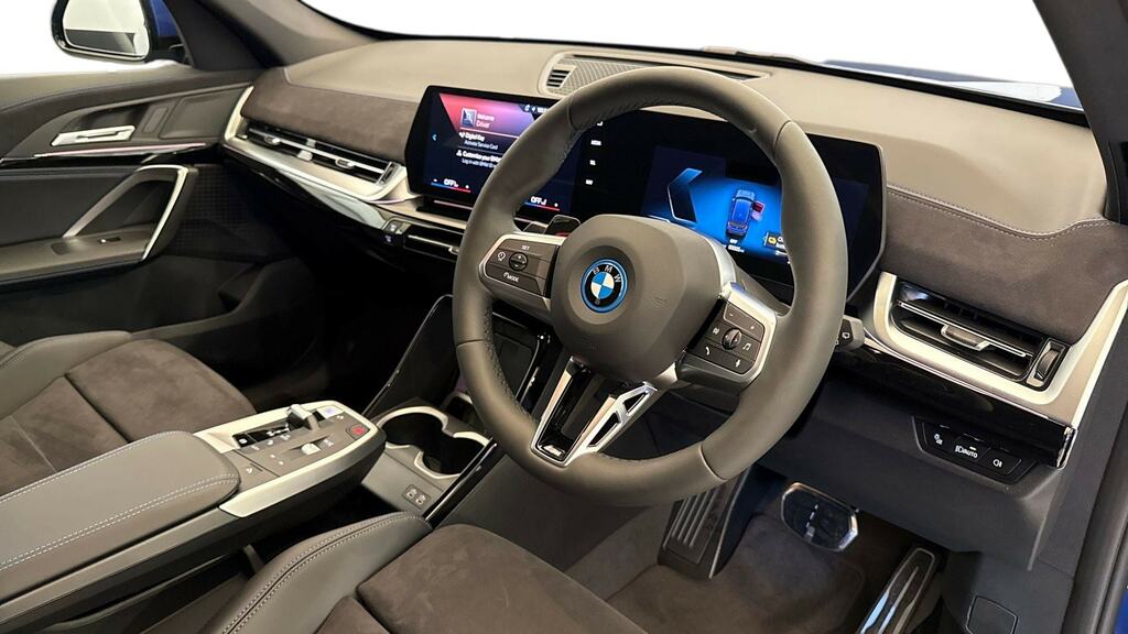 BMW iX1 150Kw Edrive20 Shadow Edition 65Kwh Blue #6