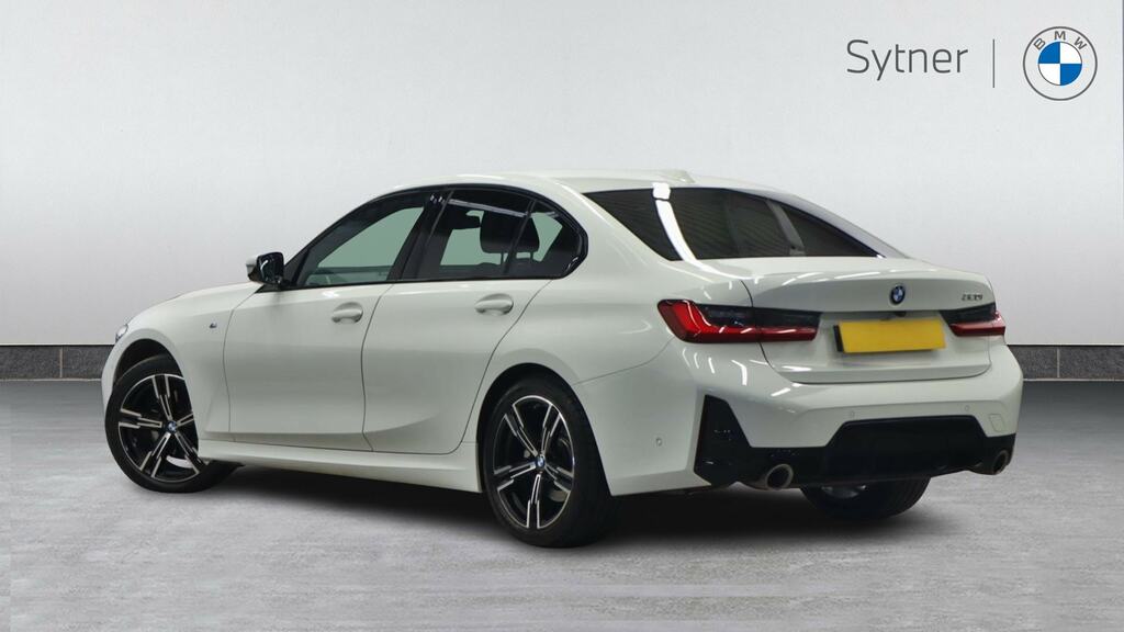BMW 3 Series 320I M Sport Step FV73EVD White #2