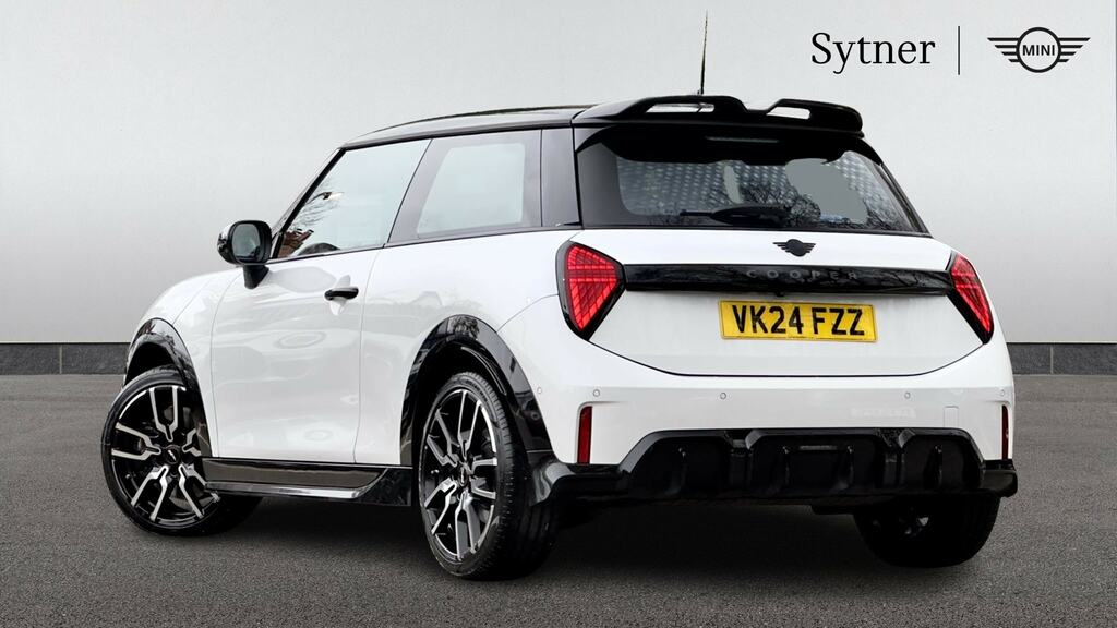 Mini Hatch 1.5 C Sport Level 1 VK24FZZ White #2